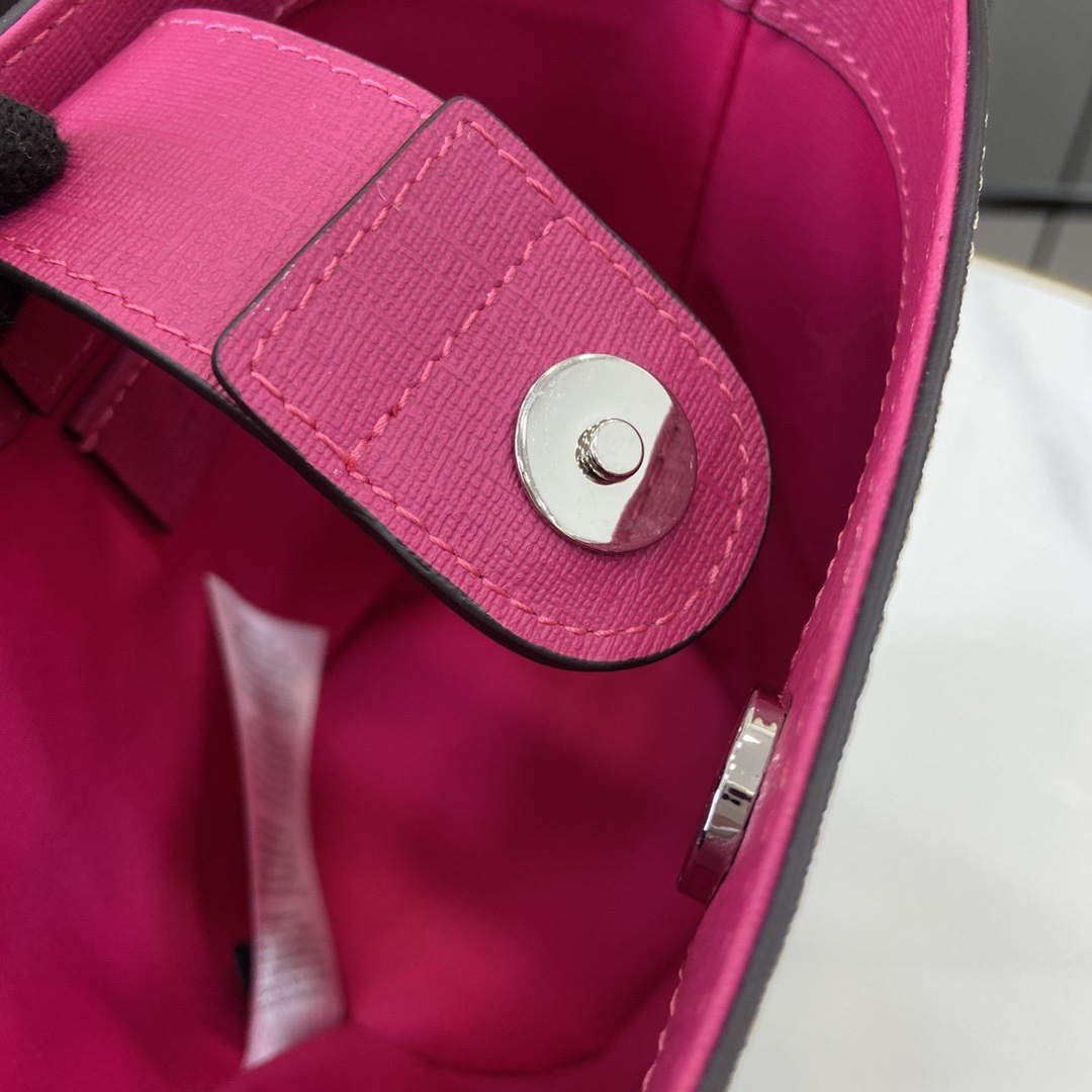 Luxury designer bag women's fashion bag rose top counter quality new exquisite compact real shot cute style