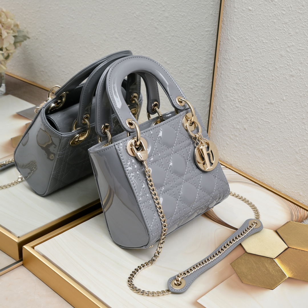 Luxury Designer Bag Women's Fashion Bag 2025 new Mini grey Diana patent leather high appearance level classic two shoulder straps replacement