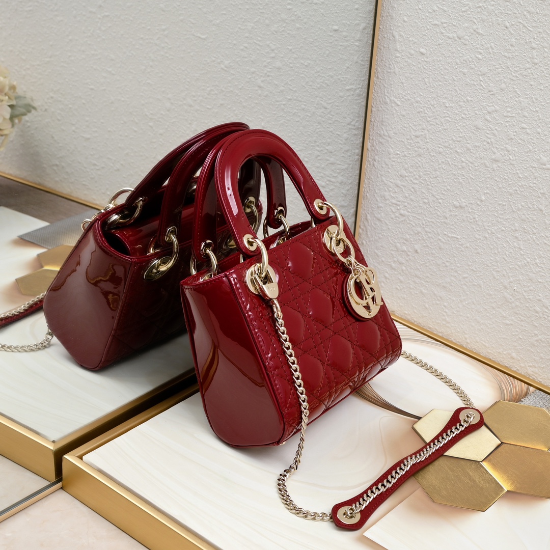 Luxury Designer Bag Women's Fashion Bag 2025 new Mini red Diana patent leather high appearance level Classic two straps replacement