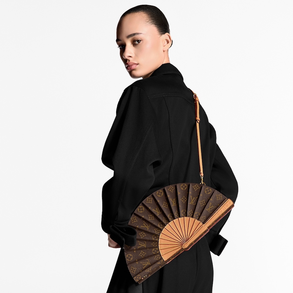 Luxury designer women's fashion handbag presbyopia A grade all steel hardware imported original fabric is easy to carry