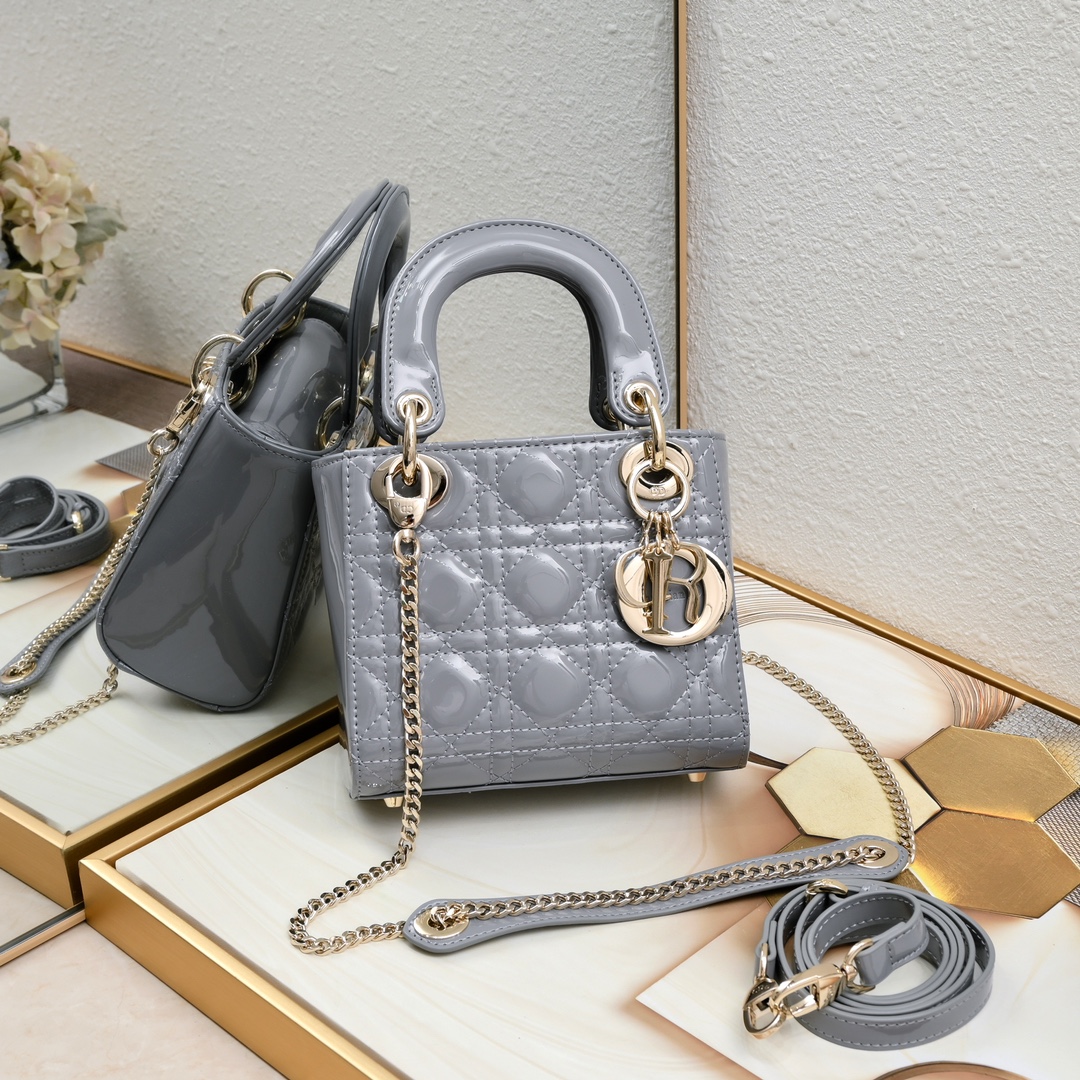 Luxury Designer Bag Women's Fashion Bag 2025 new Mini grey Diana patent leather high appearance level classic two shoulder straps replacement