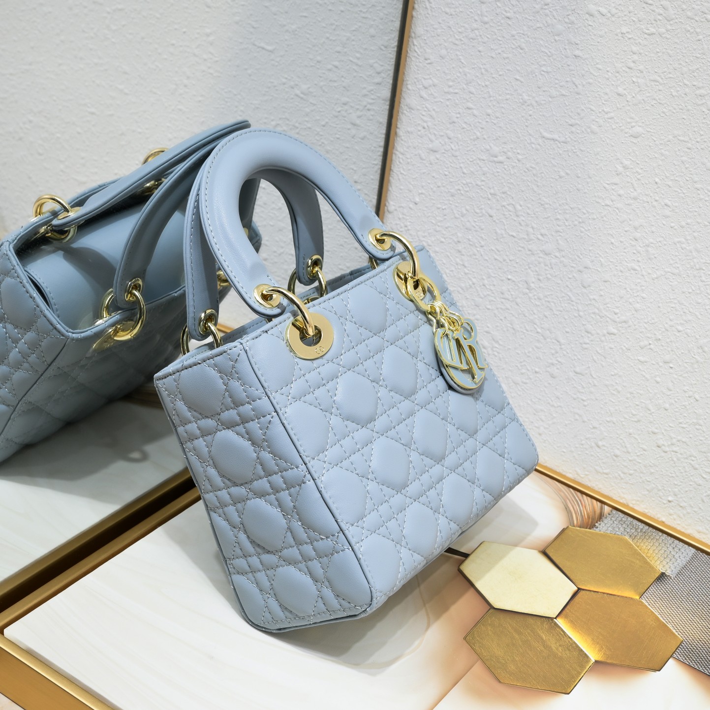 Luxury Designer bag Women's fashion bag Blue four check sheepskin enamel buckle rattan check top line elegant classic