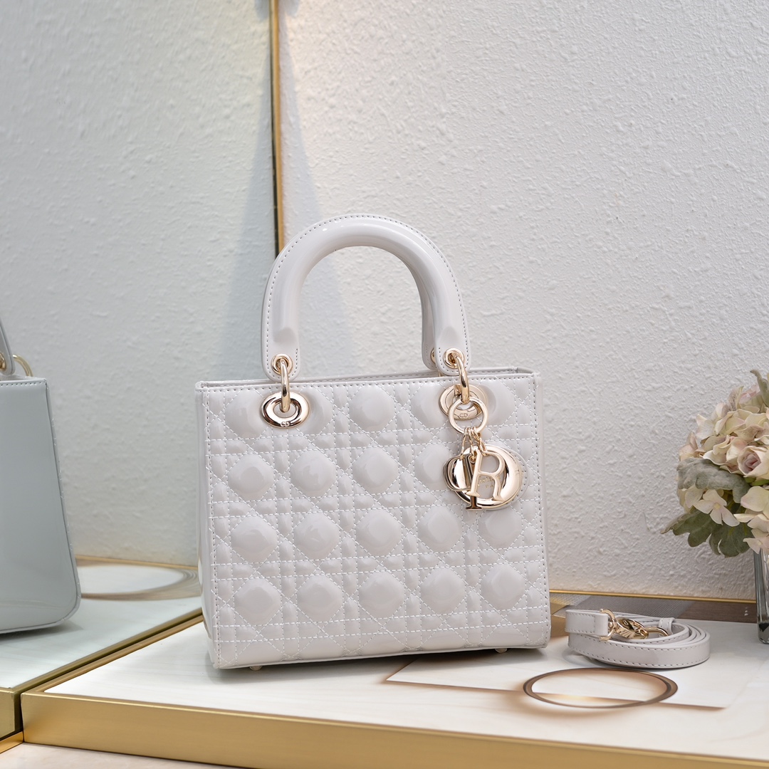 Luxury Designer Bag Women's Fashion Bag white Five patent leather shoulder handbag Classic single shoulder crossbody British Royal Diana bag, detachable leather strap feel soft ultra-delicate fashion simple design