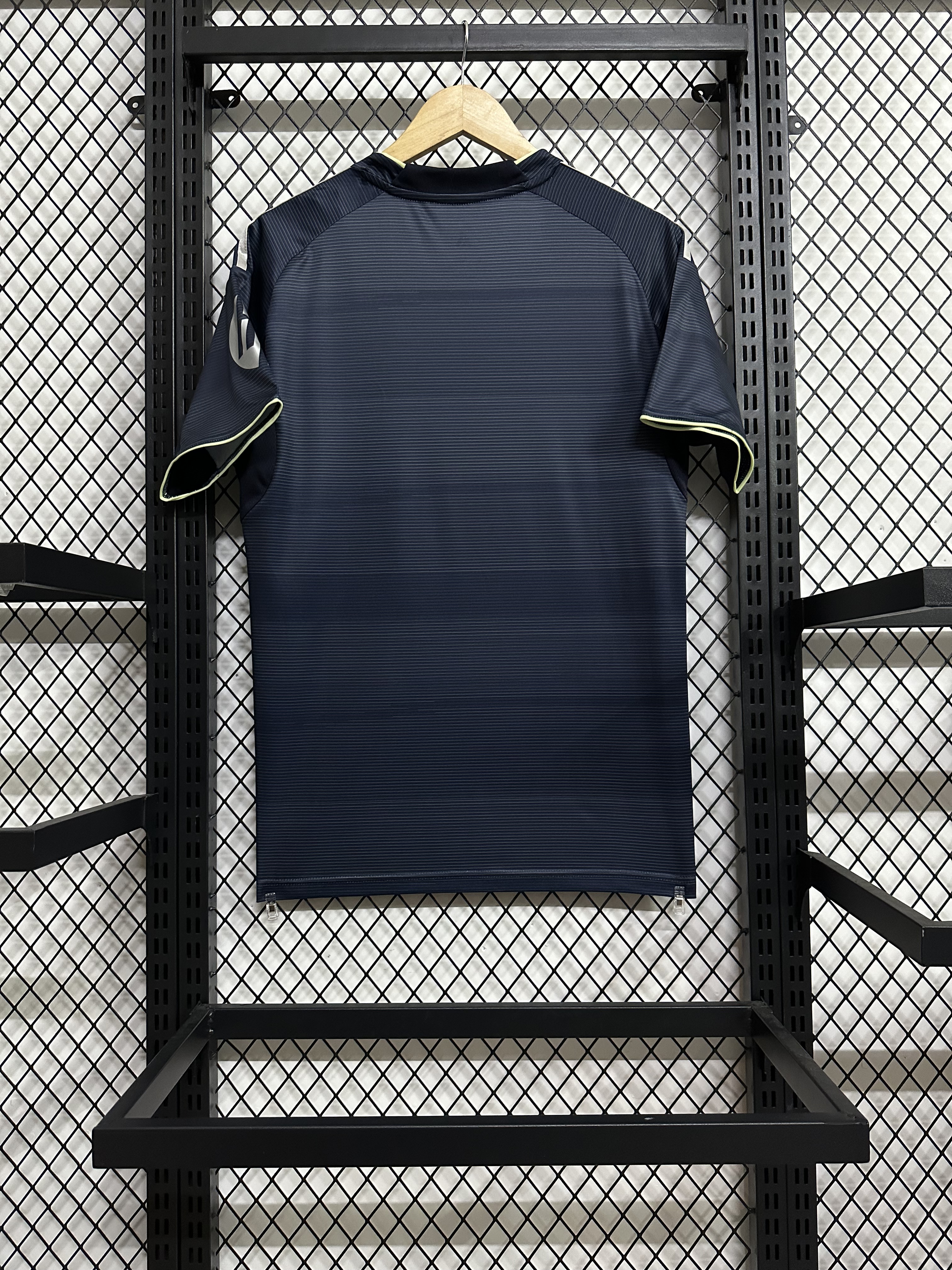 25-26 Real Madrid Away Jersey  1:1 Thai Quality Football Shirt