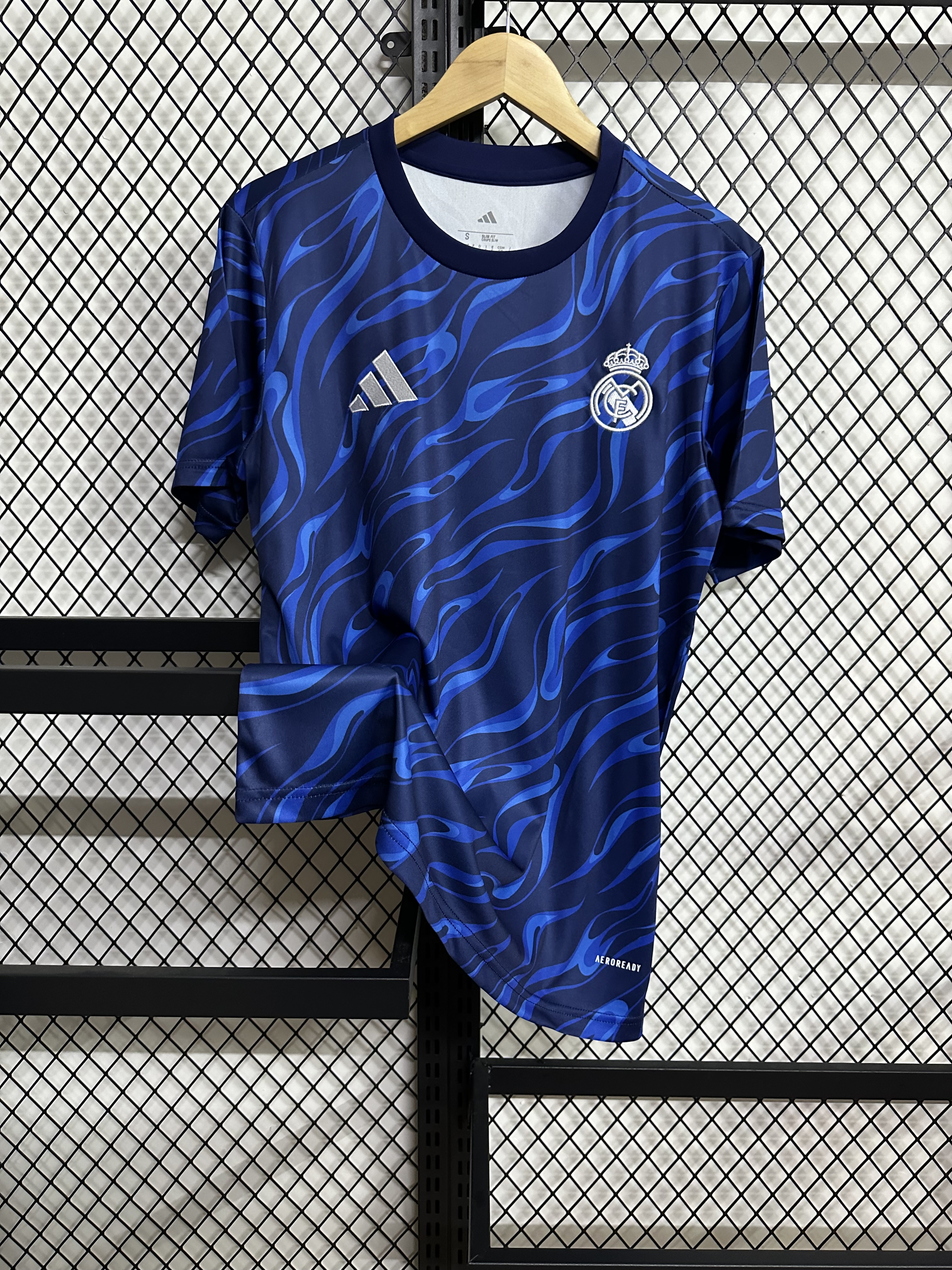 25-26 Real Madrid Training Jersey  1:1 Thai Quality Football Shirt