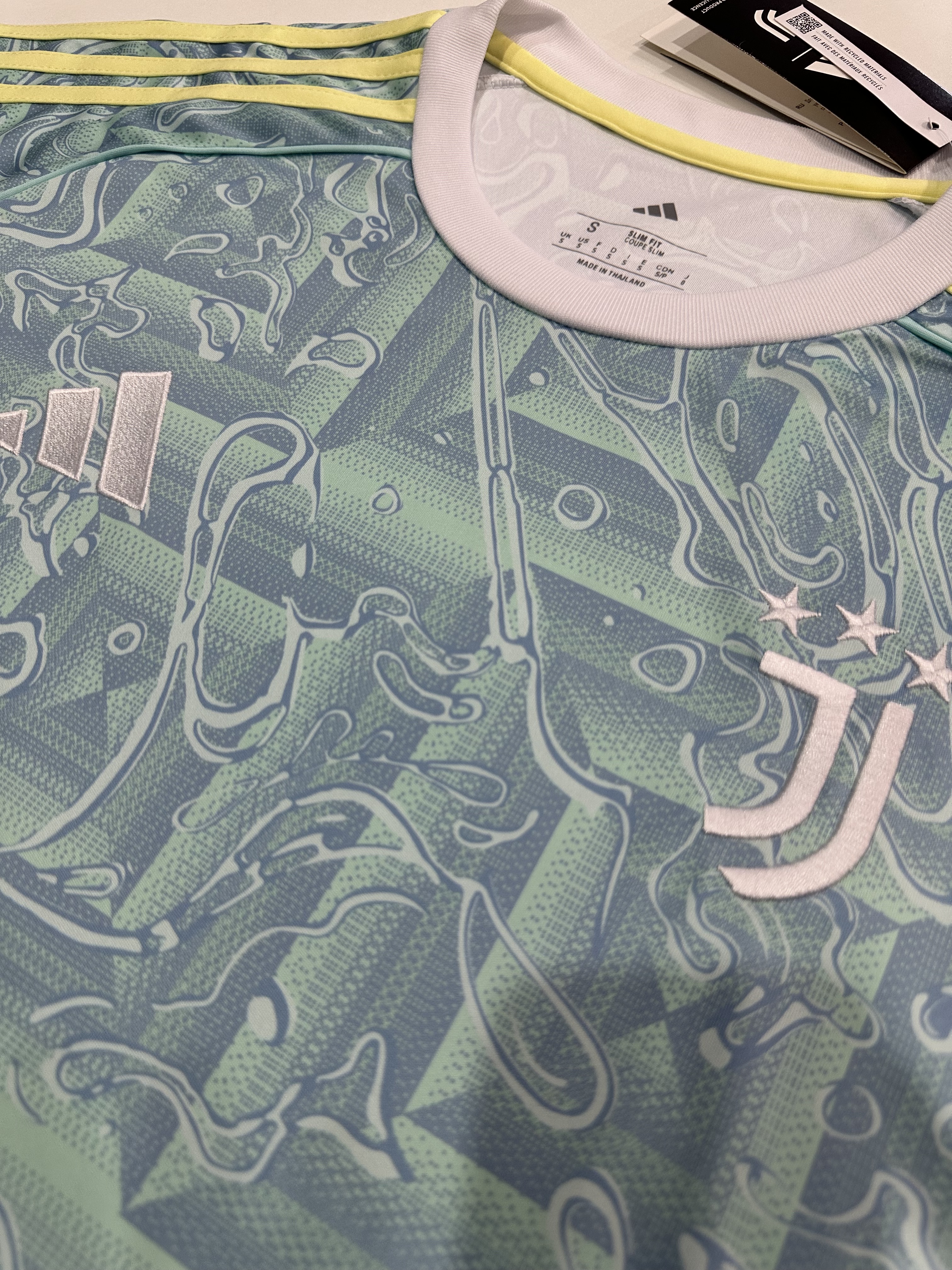 25-26 Juventus Away jeysey 1:1 Thai Quality Football Shirt