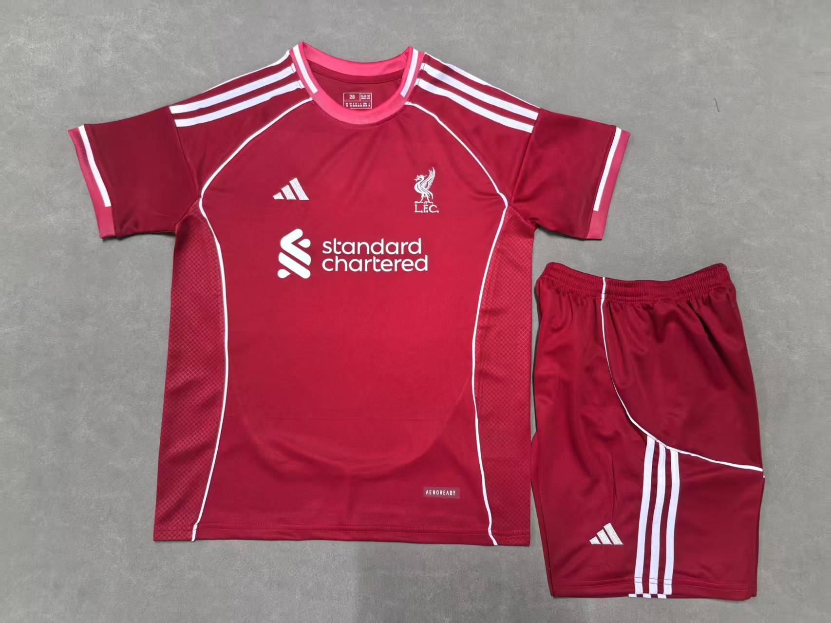 25-26 Liverpool FC Red Suit  1:1 Thai Quality Football Kit