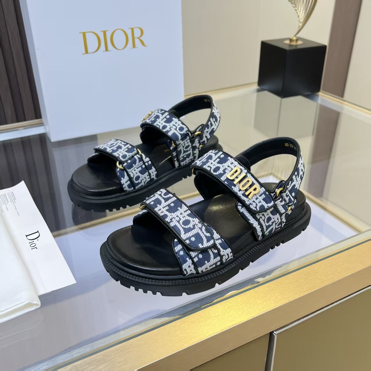 Women designer slipper slides sandal summer sandals shoes Letter Genuine leather Anti-slip and wear-resistant Classic style