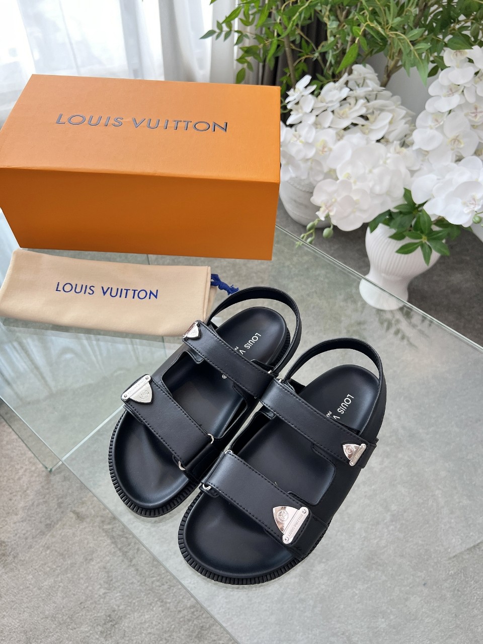 Women designer slipper slides sandal summer sandals shoes New style Flat shoes Imported embossed fabric Inner sheepskin Exquisite original version