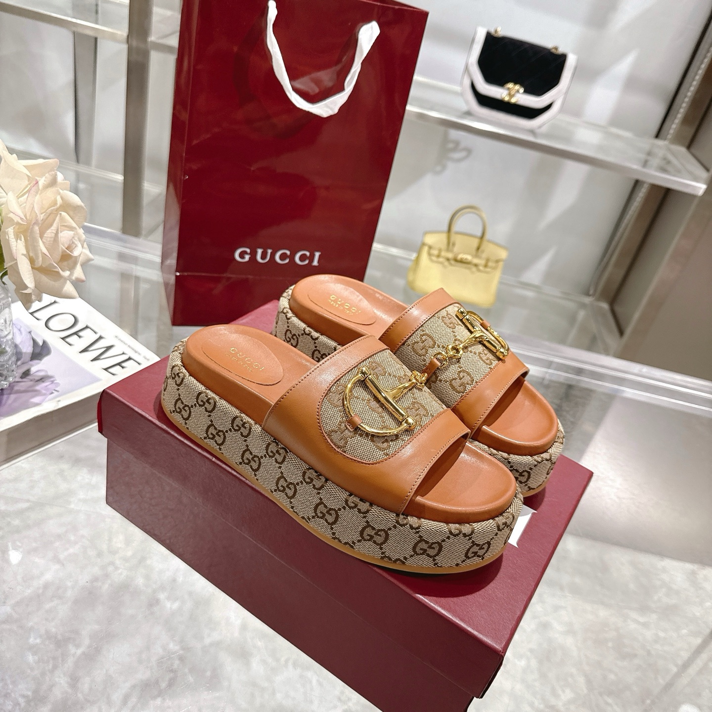 Women designer slipper slides sandal summer sandals shoes New style Thick-soled flip-flops Details of the horsehead buckle Original GG canvas decoration High-quality leather Inside the sheepskin Golden hardware Spurs Rubber outsole