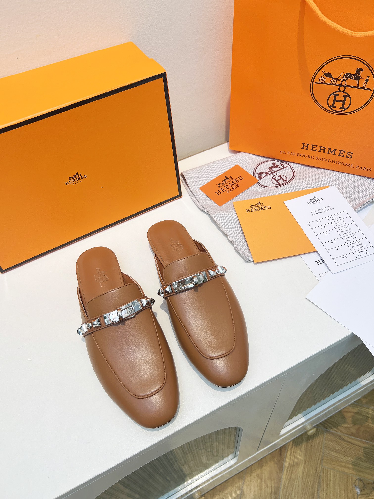 Women designer slipper slides sandal summer sandals shoes New style Rivet head cover Low-heeled genuine leather Calfskin Comfortable walking The complete set of original packaging Multicolor