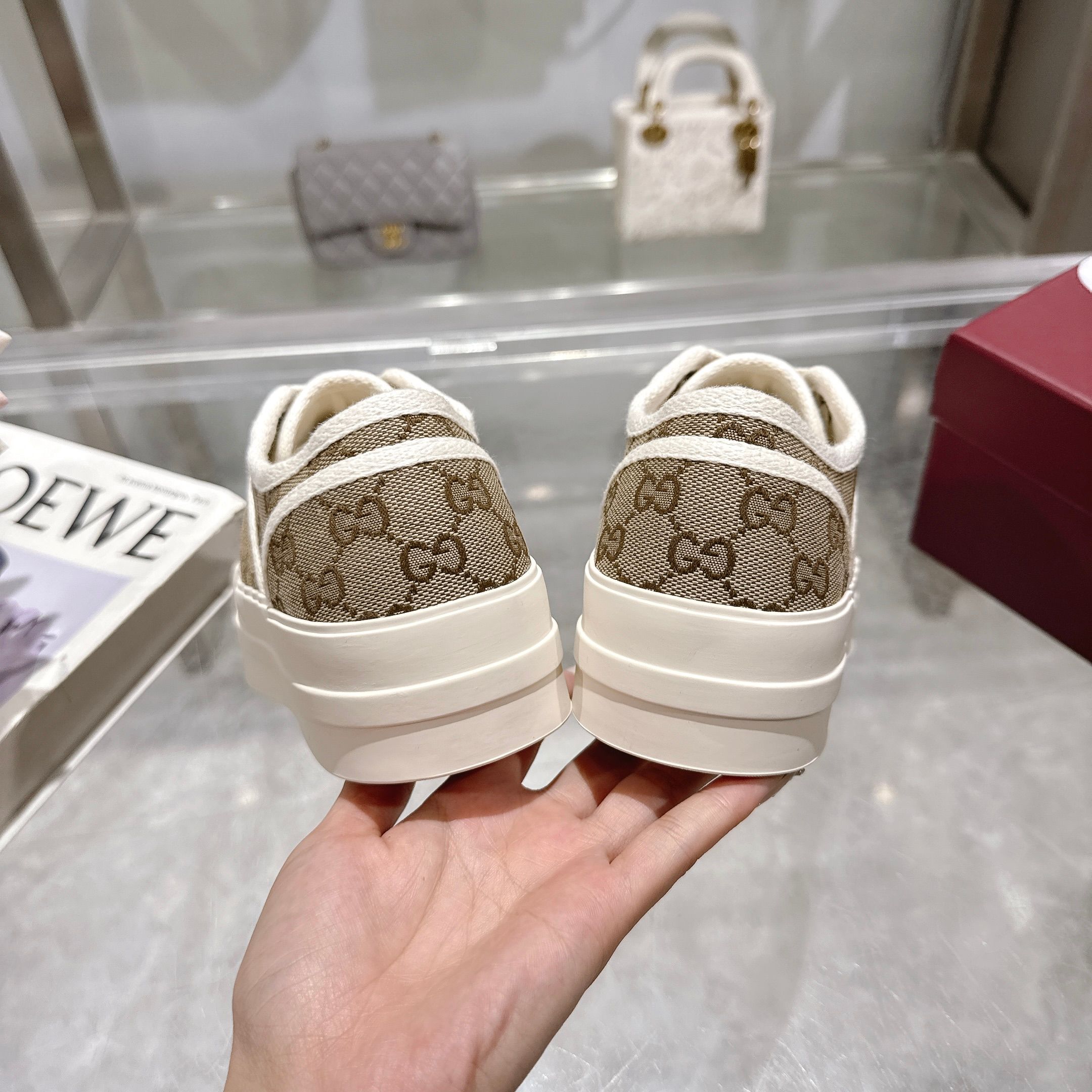 Women designer Canvas shoes Lactation Casual shoes Thick-base printing Rubber sole Bright and comfortable Original 1:1