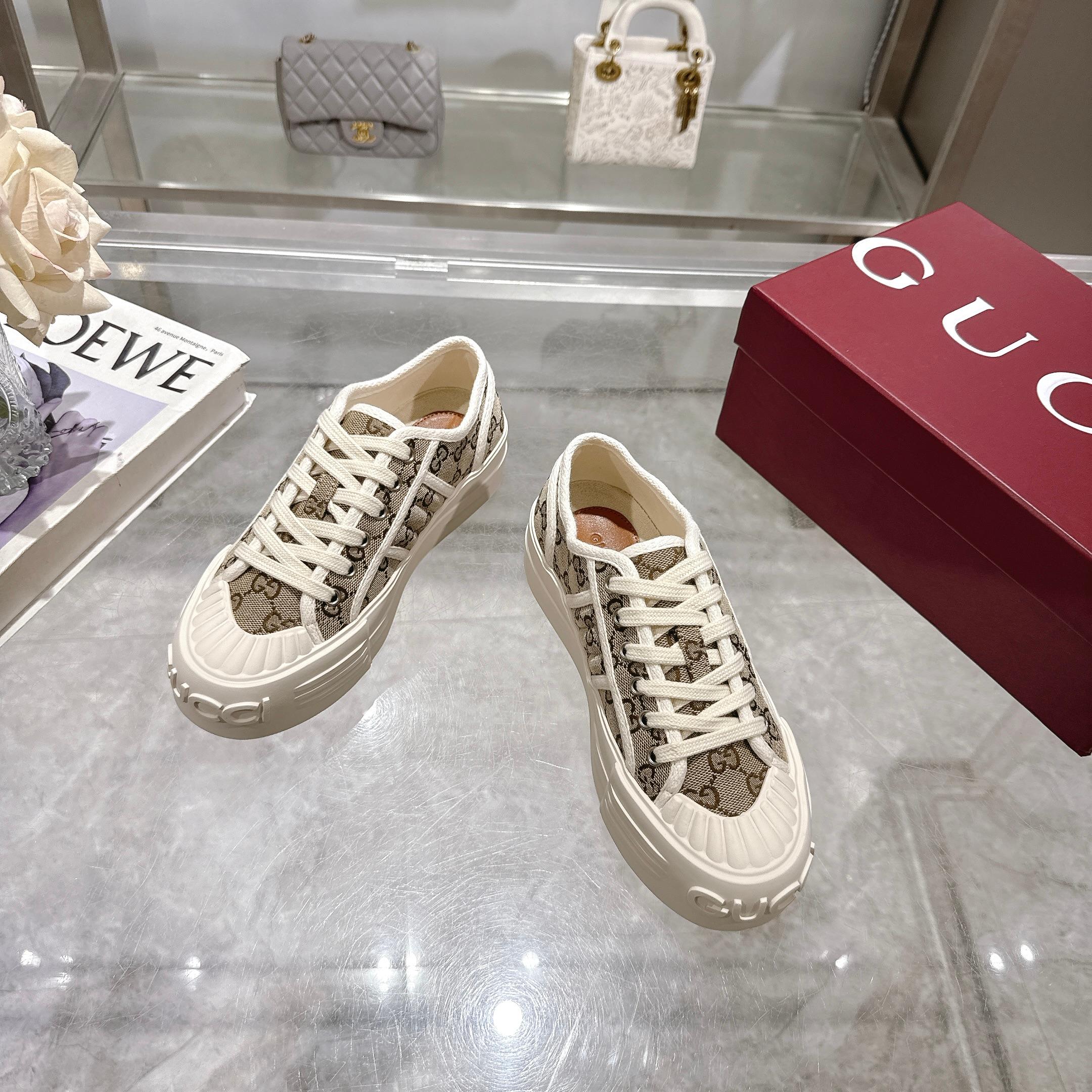 Women designer Canvas shoes Lactation Casual shoes Thick-base printing Rubber sole Bright and comfortable Original 1:1