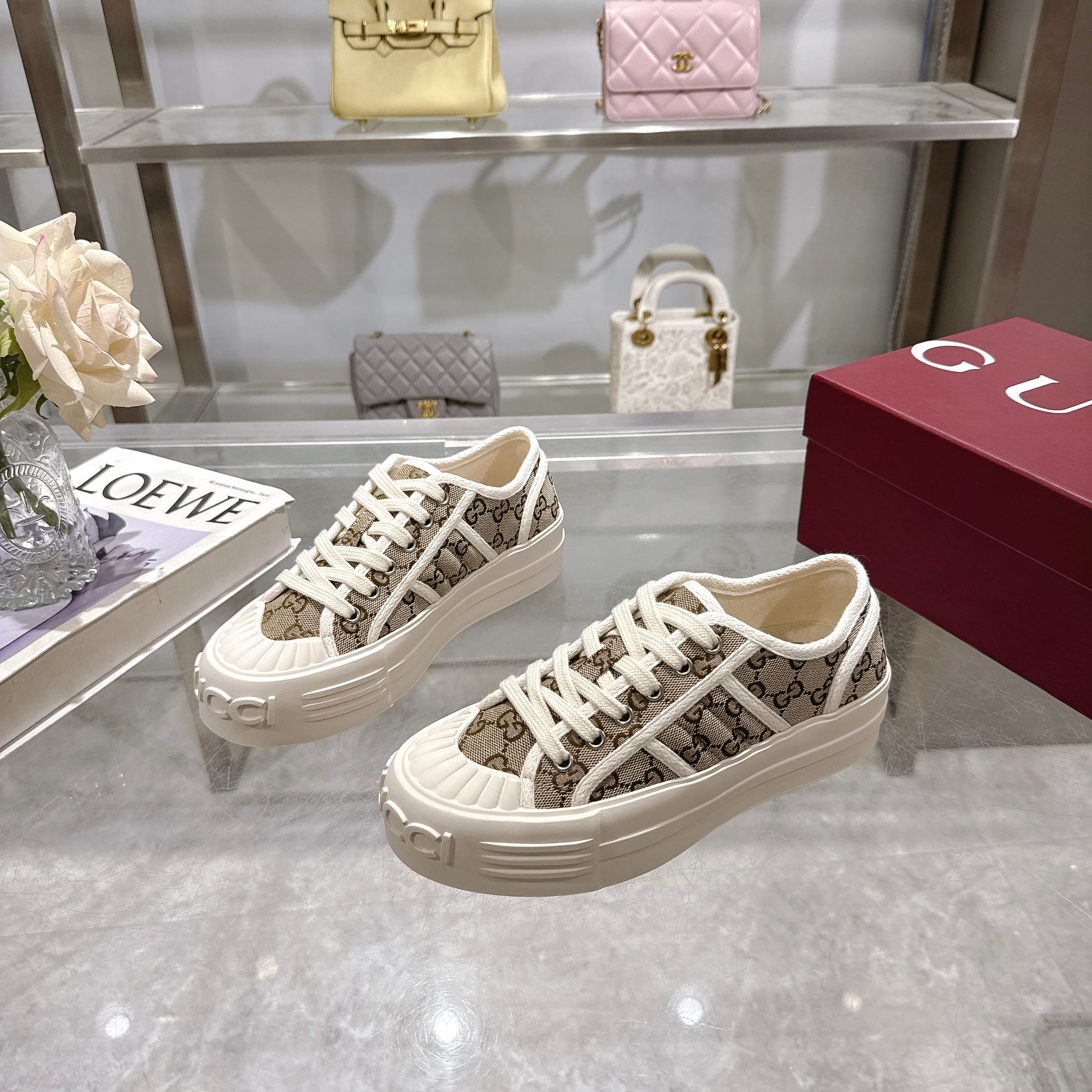 Women designer Canvas shoes Lactation Casual shoes Thick-base printing Rubber sole Bright and comfortable Original 1:1