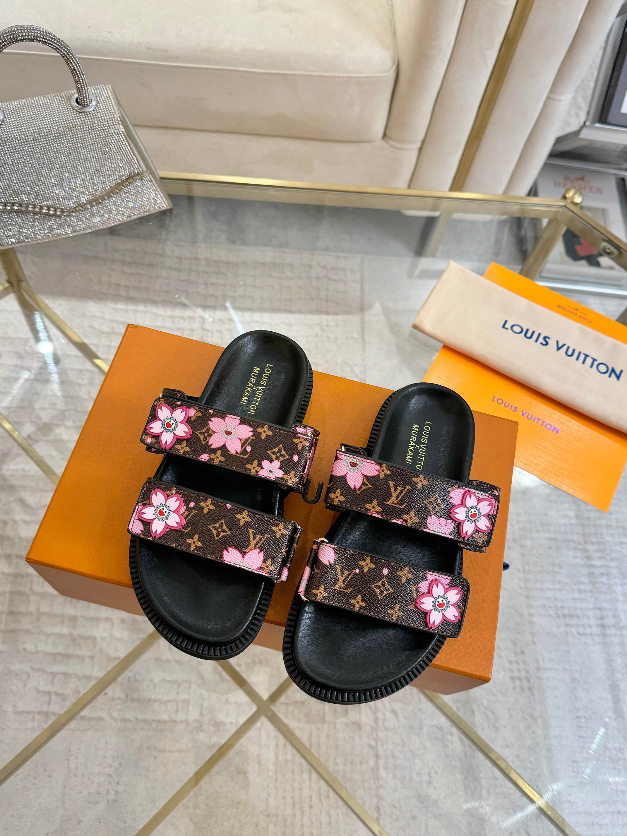 Women designer slipper slides sandal summer sandals shoes New style Broadband shoes Go shopping and have parties Original 1:1