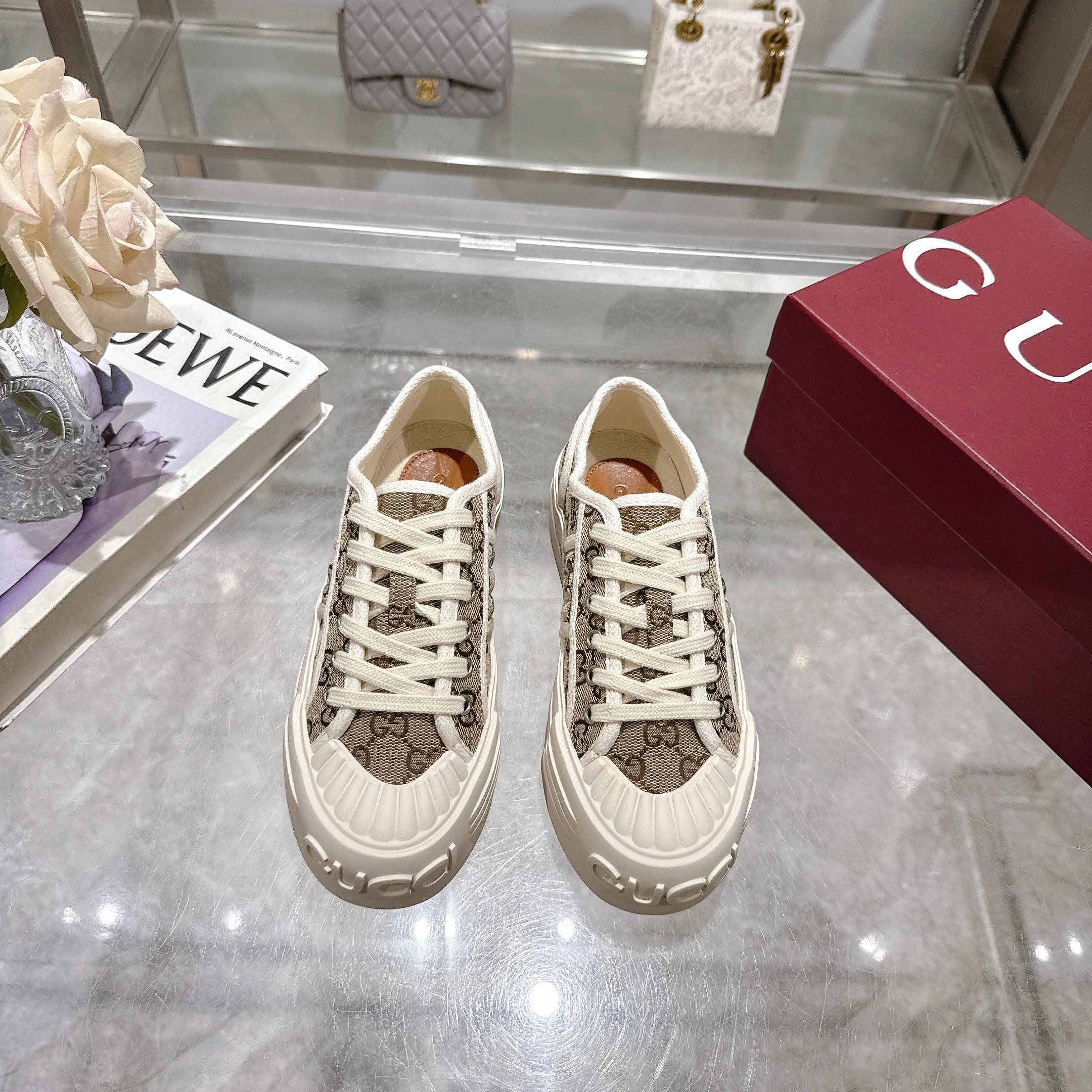 Women designer Canvas shoes Lactation Casual shoes Thick-base printing Rubber sole Bright and comfortable Original 1:1