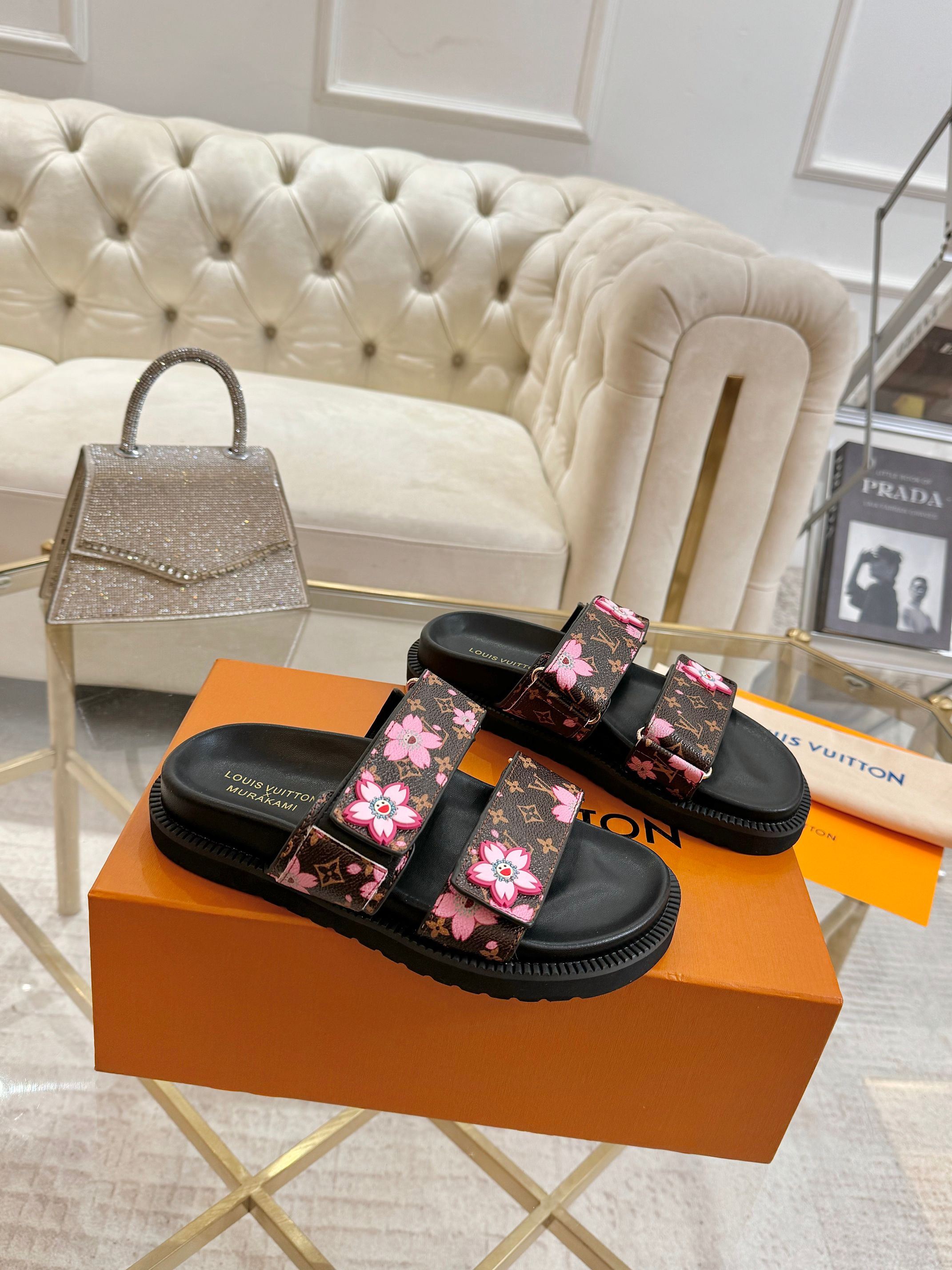 Women designer slipper slides sandal summer sandals shoes New style Broadband shoes Go shopping and have parties Original 1:1