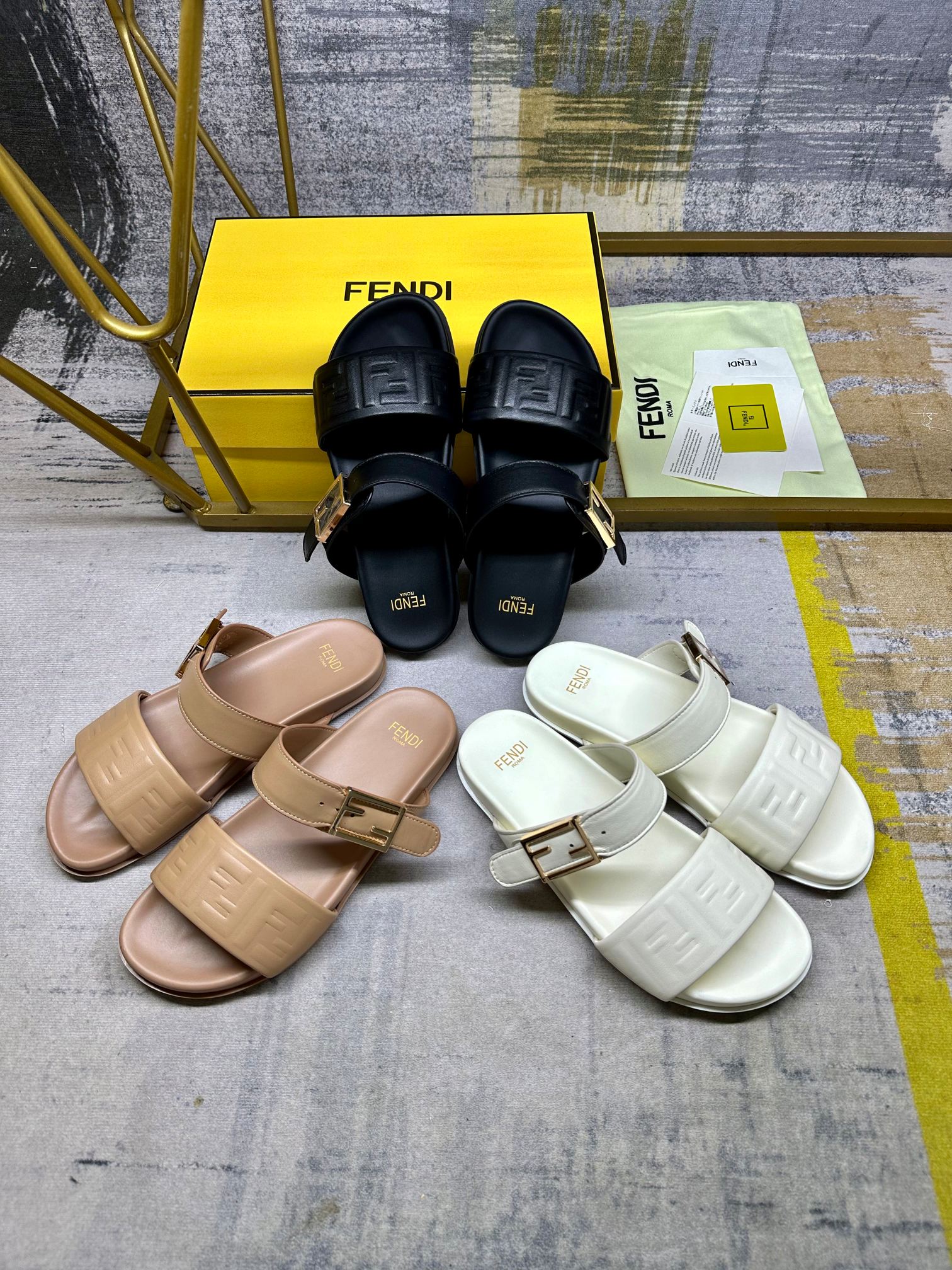 Women designer slipper slides sandal summer sandals shoes New style Double belts Flat slippers Embossed embossing FF decorative buckle Sheepskin fabric