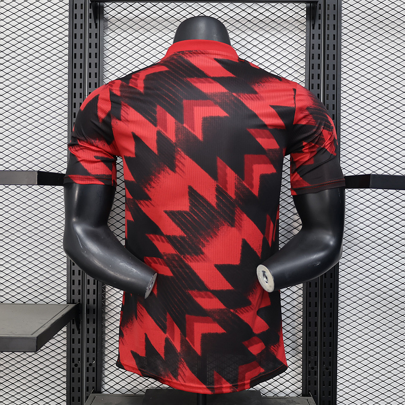 25-26 MNU red and black player version training jersey 1:1 Thai Quality Football Shirt