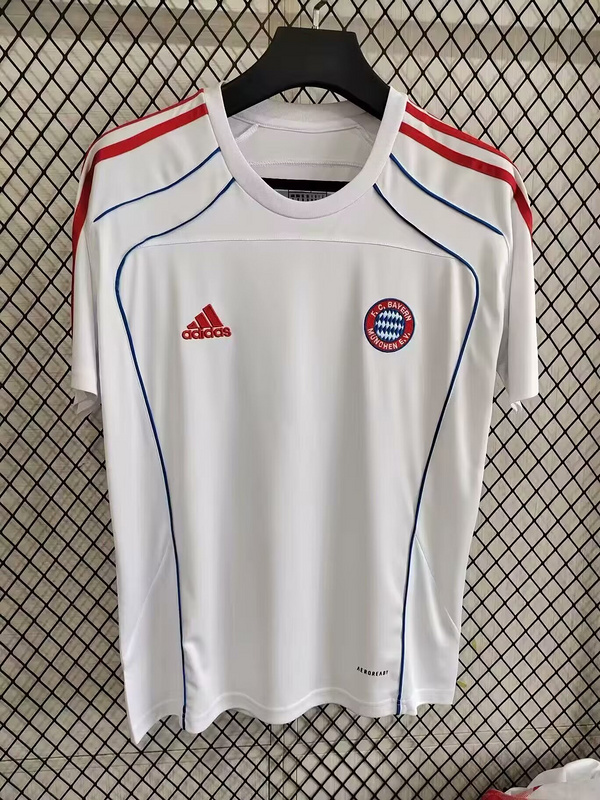 25-26 Bayern white training jersey 1:1 Thai Quality Football Shirt