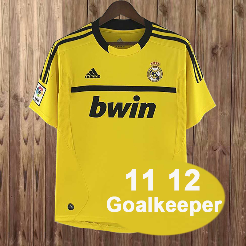 Retro 2011-2012 Real Madrid gk