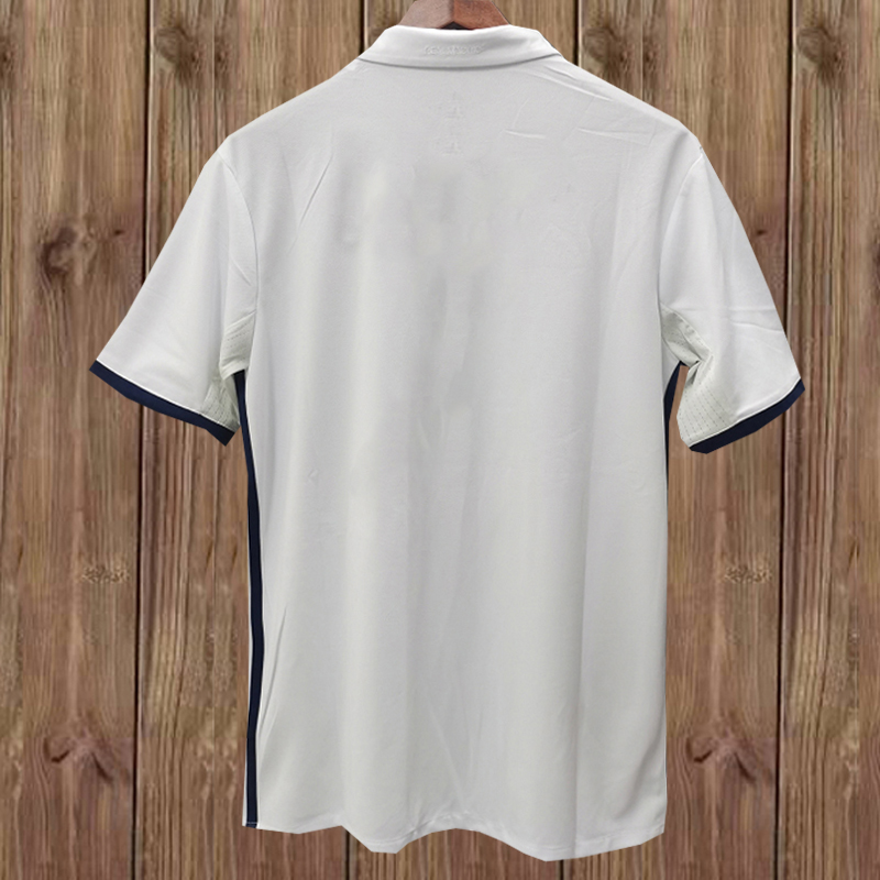 Retro 2016-2017 Real Madrid home