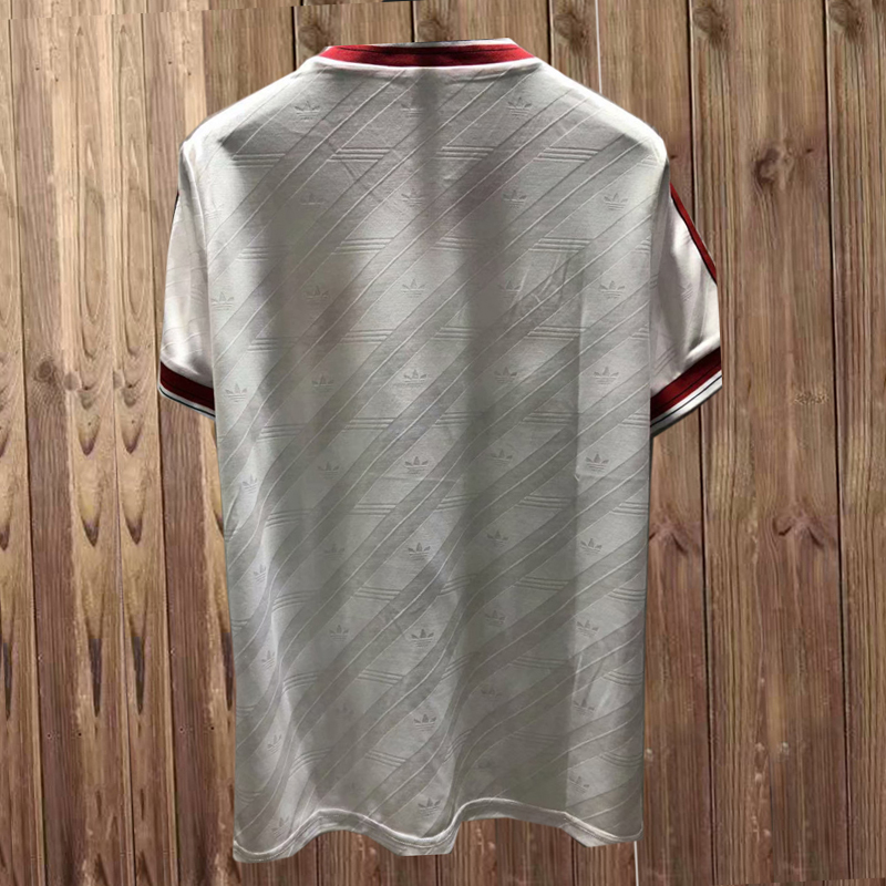 Retro 1986-1988 MANU away