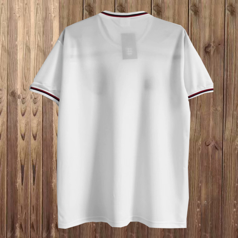 Retro 1982 England Home