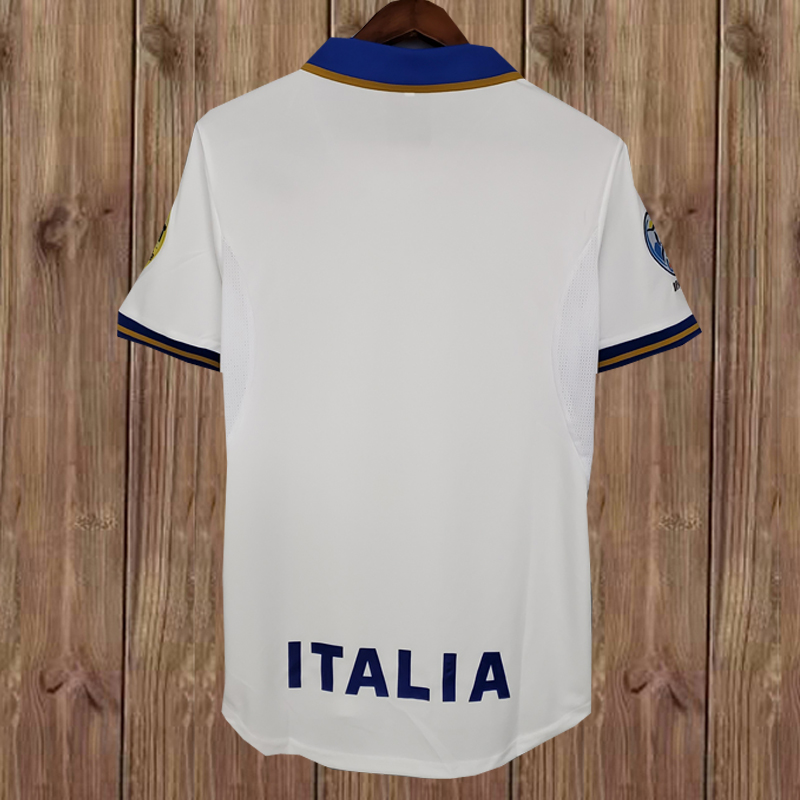 Retro 1996 Italy away