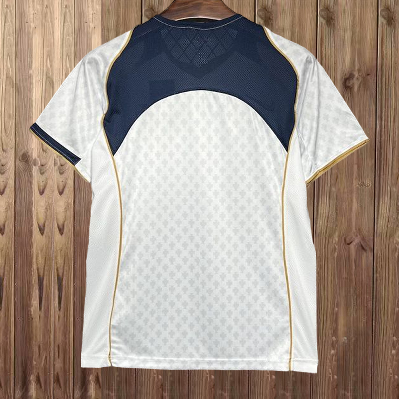 Retro 2004 Portugal Away