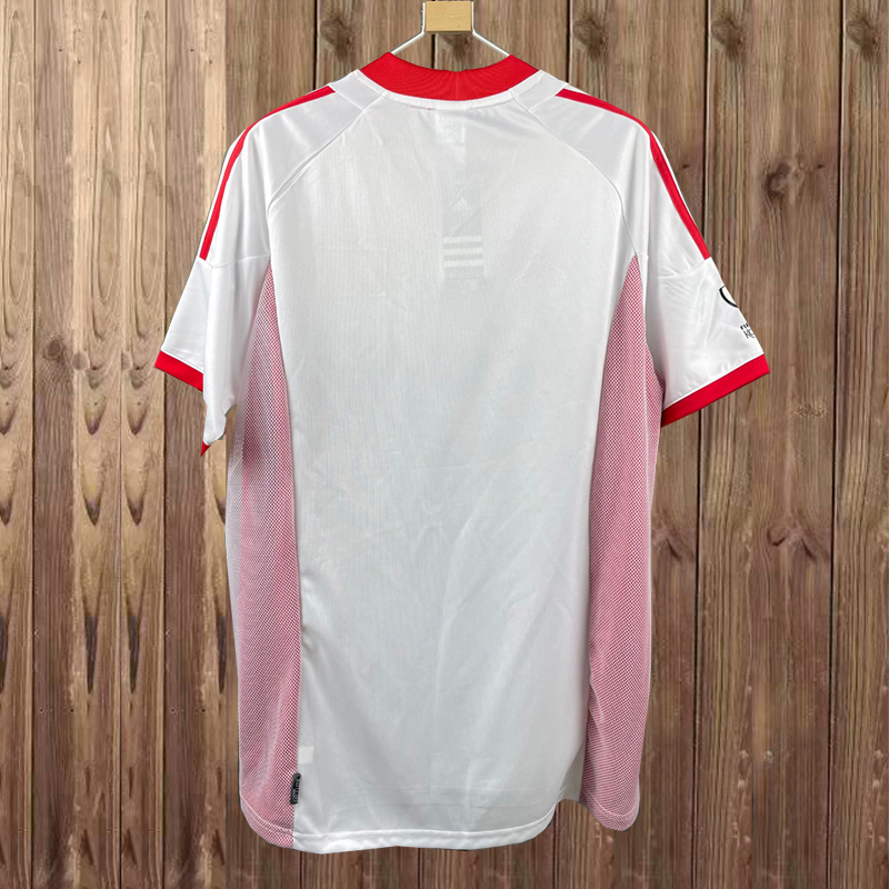 Retro 2002-2003 China PR Away