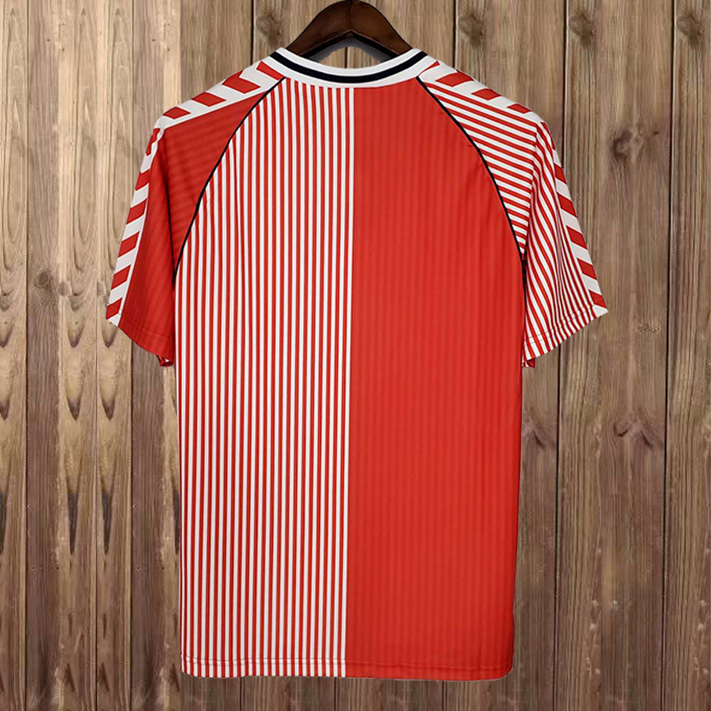 Retro 1986 Denmark home