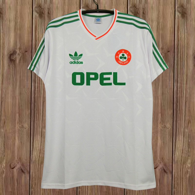 Retro 1990 Ireland away