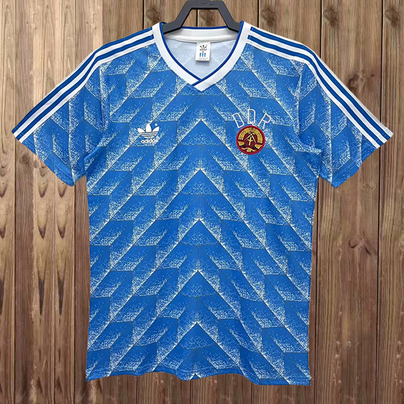 Retro 1988 East Germany Home