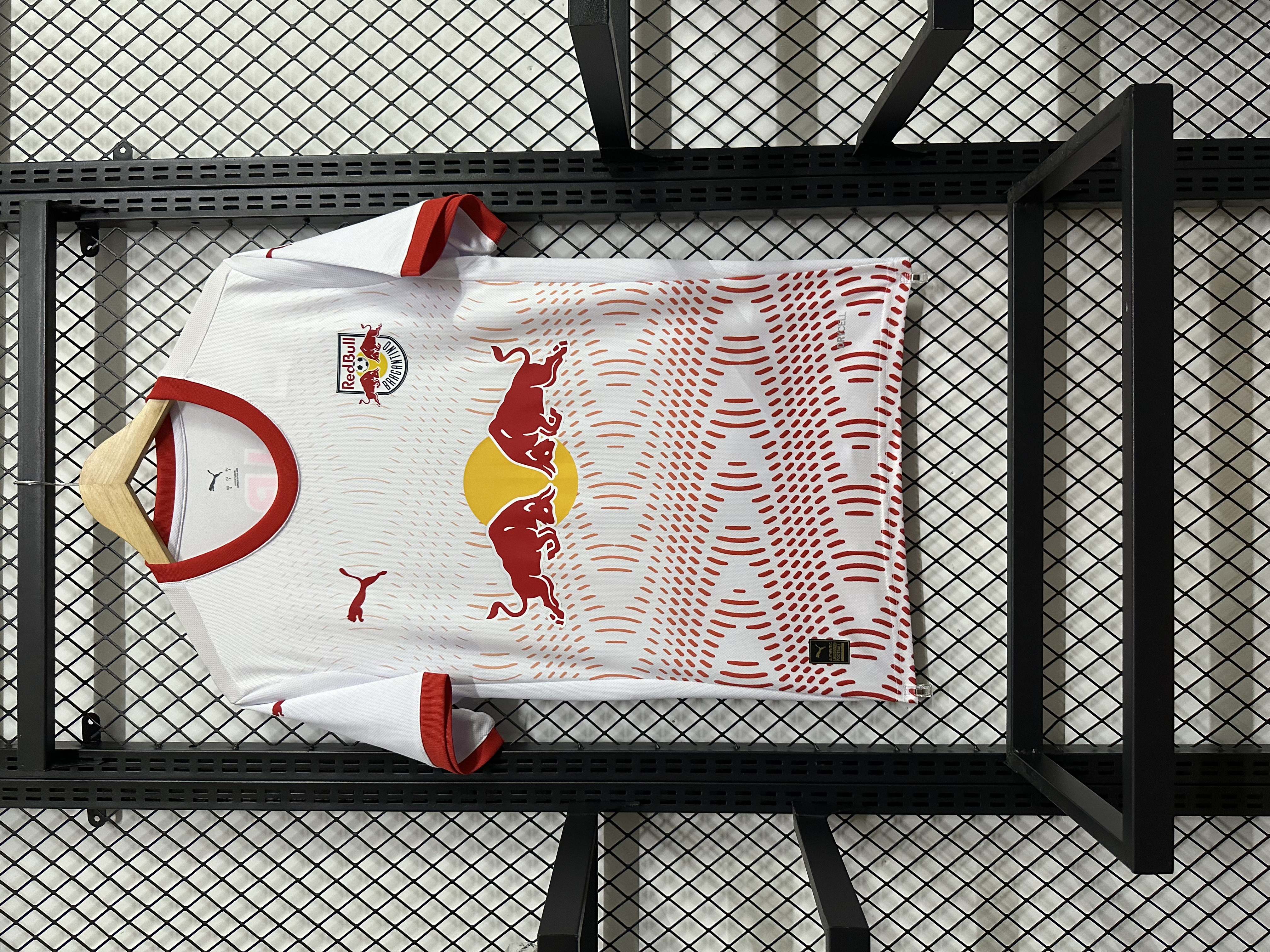 25-26 RB Leipzig home jersey 1:1 Thai Quality Football shirt