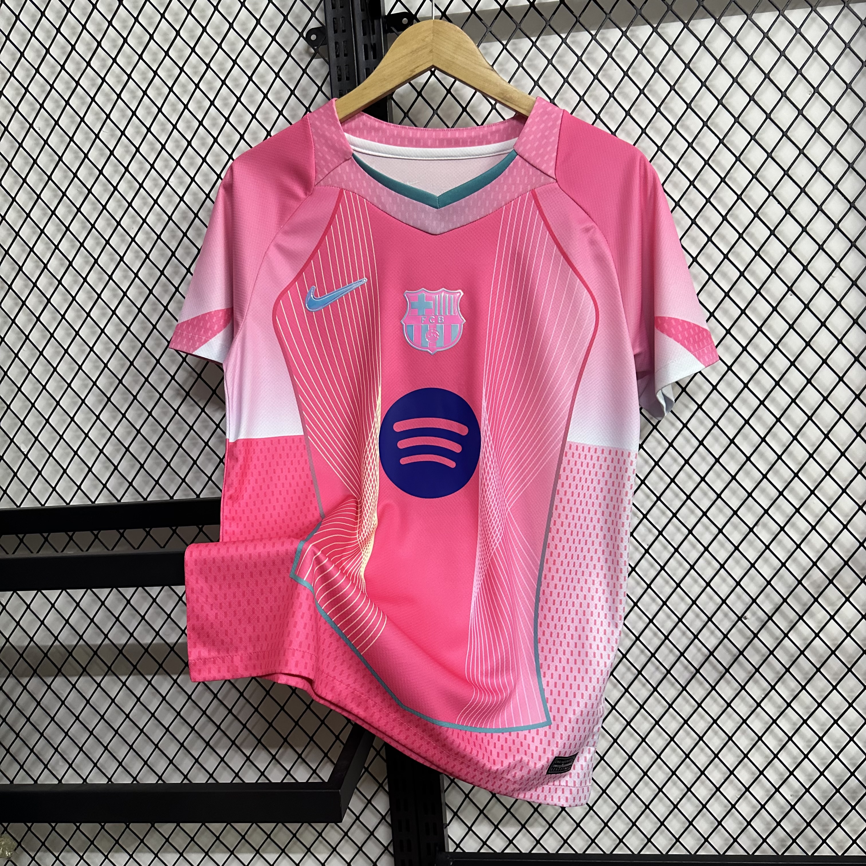 25-26 BAR Pink special jersey 1:1 Thai Quality Football shirt