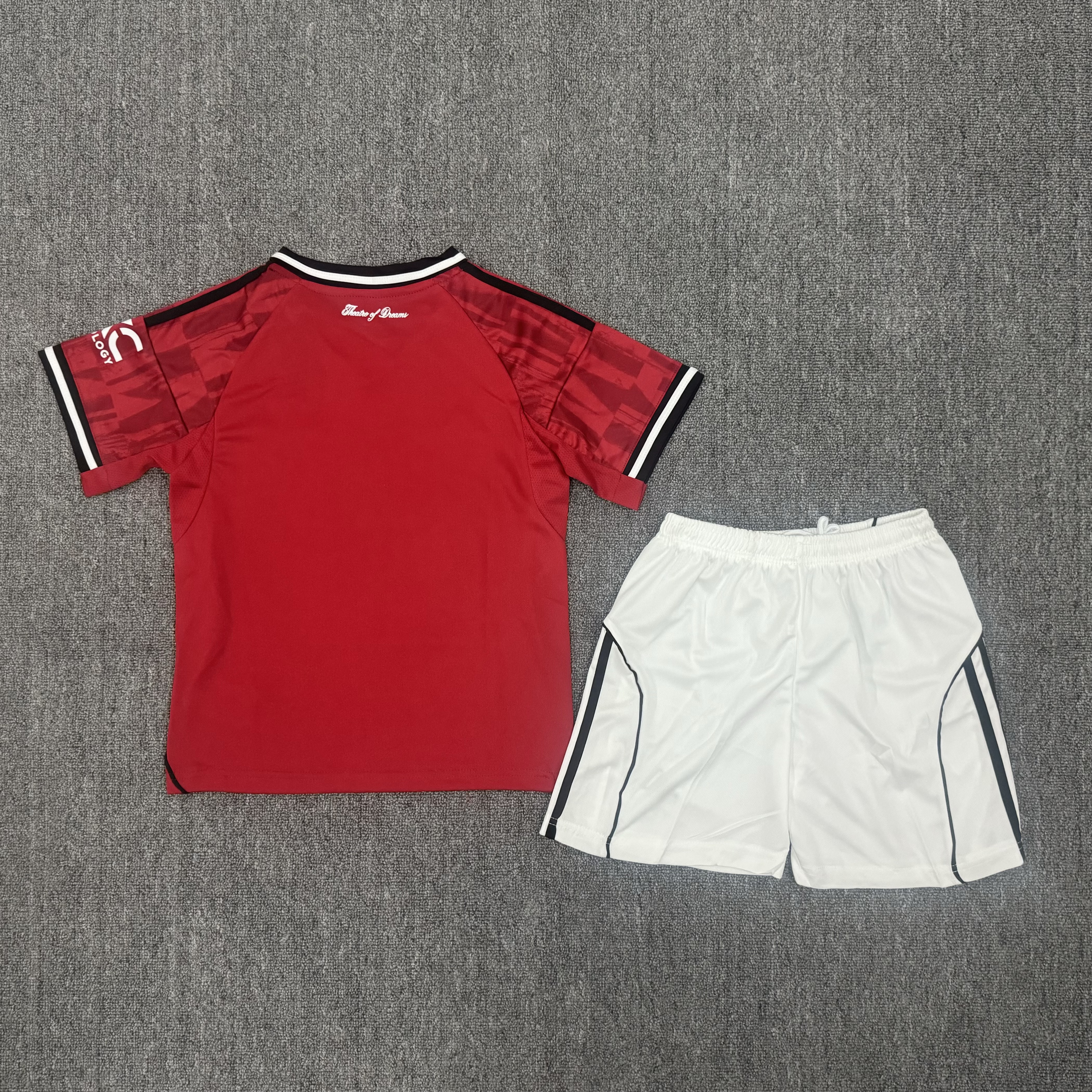 25-26 MNU Home Kids Suit  1:1 Thai Quality Football Kit