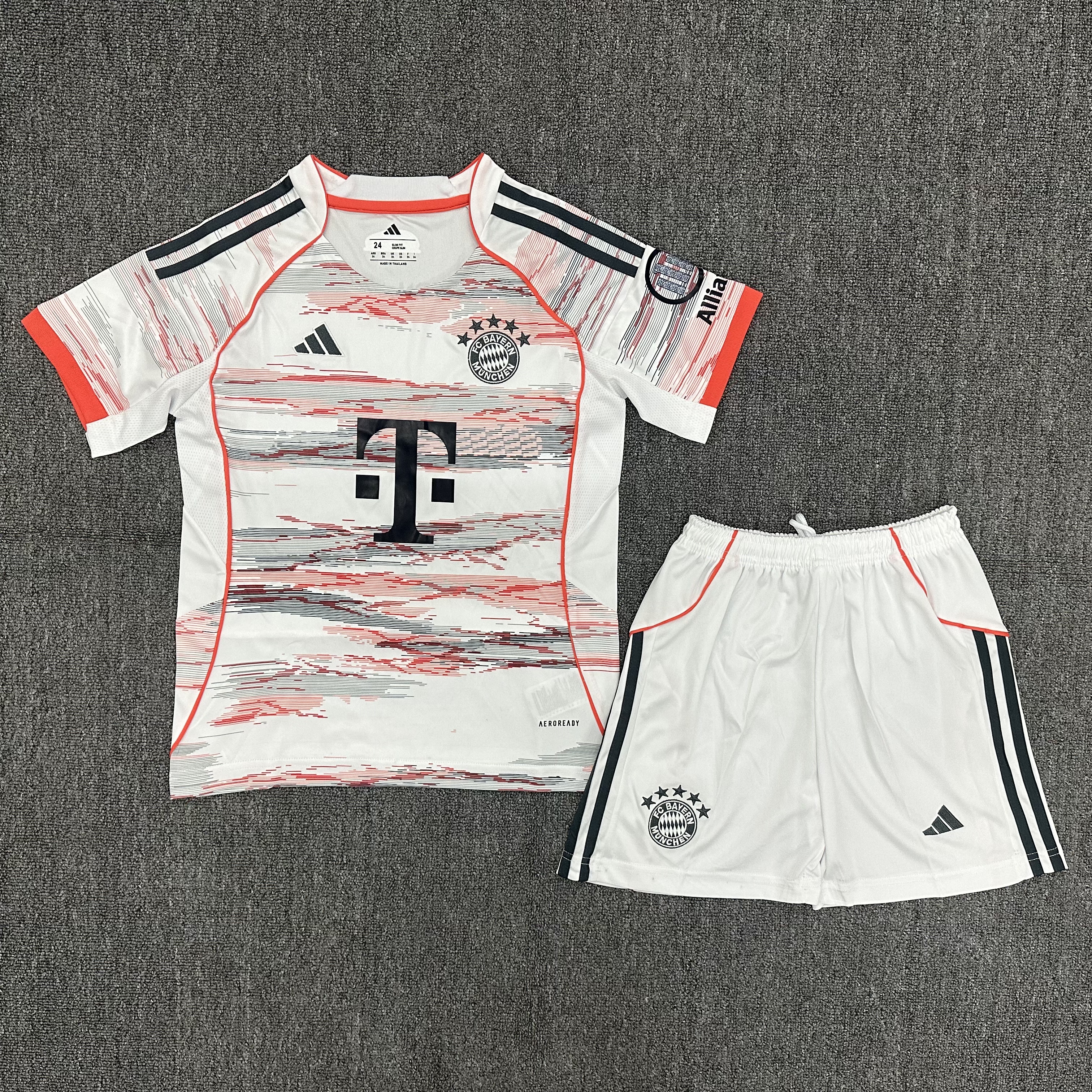 25-26 Bayern away Kids Suit  1:1 Thai Quality Football Kit