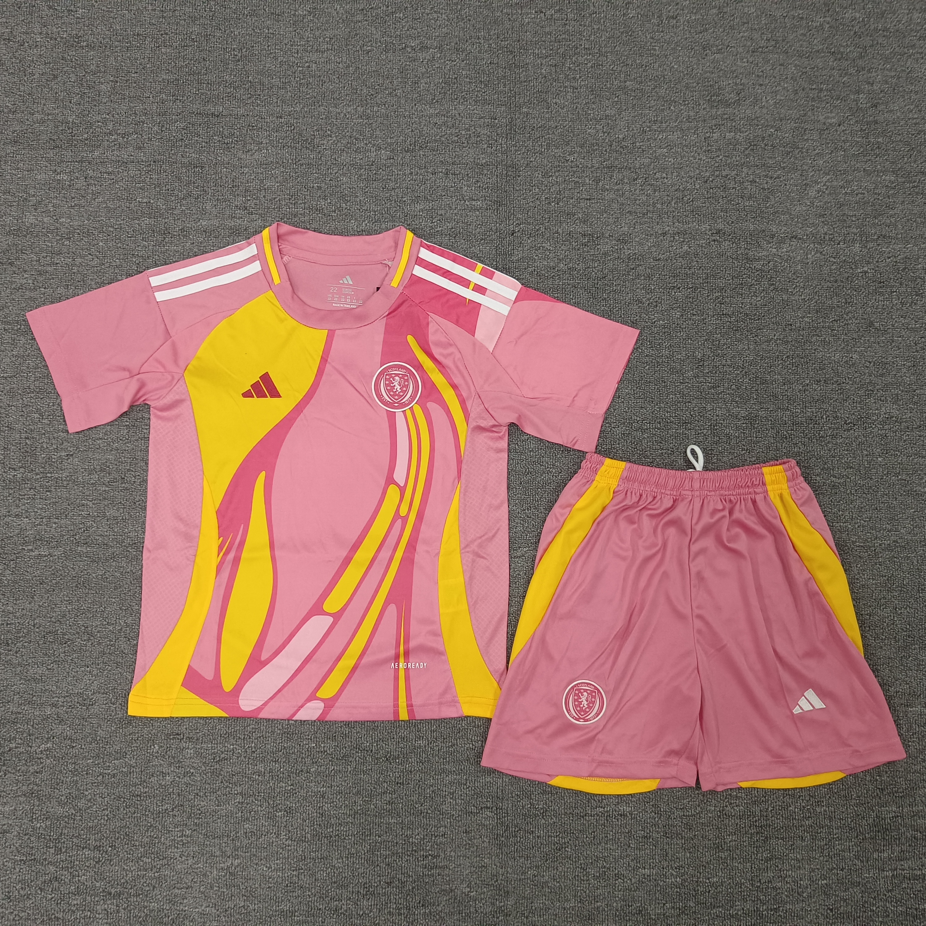 25-26 Scotland away pink Kids Suit  1:1 Thai Quality Football Kit
