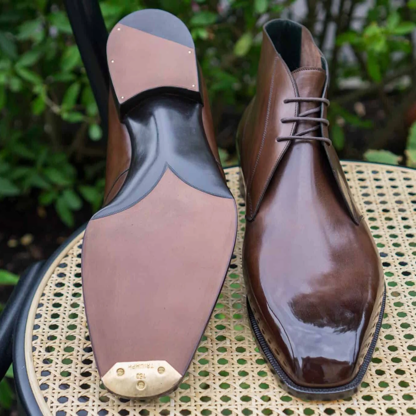 Men's oxford brown chukka boots