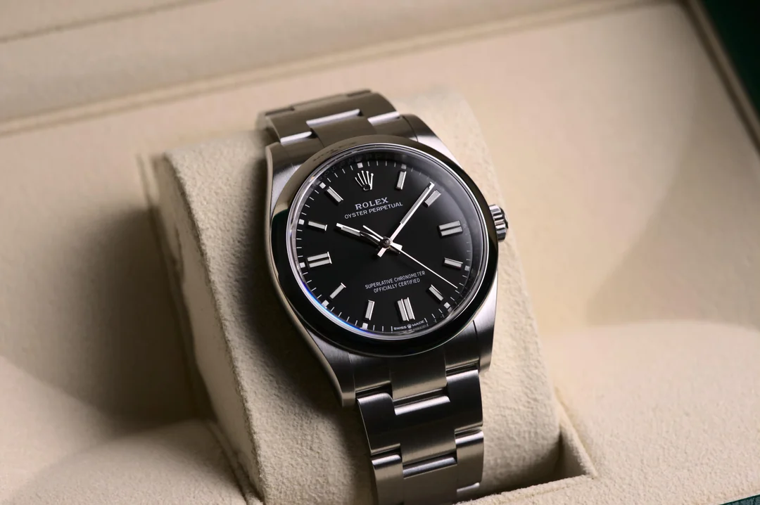 Rolex Oyster Perpetual 36 Black Dial Oyster Bracelet Watch 126000DONNA