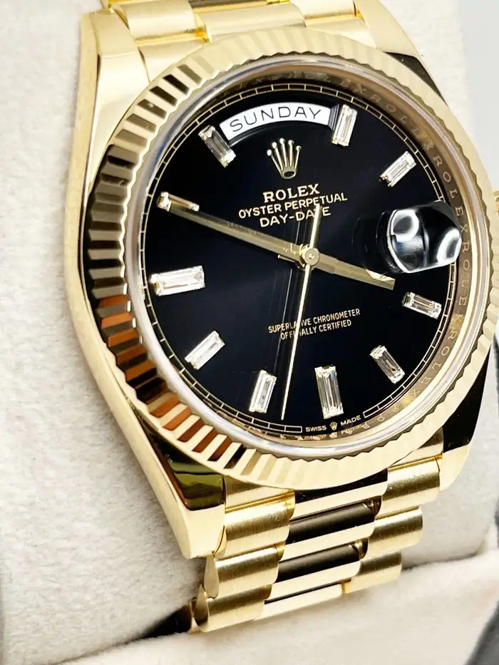 Rolex Day-Date 40 Onyx 10 Baguette Diamond Dial 18K Yellow Gold President Men's Watch 228238