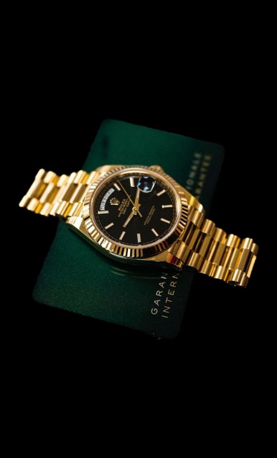 Rolex Day-Date 40 Onyx 10 Baguette Diamond Dial 18K Yellow Gold President Men's Watch 228238