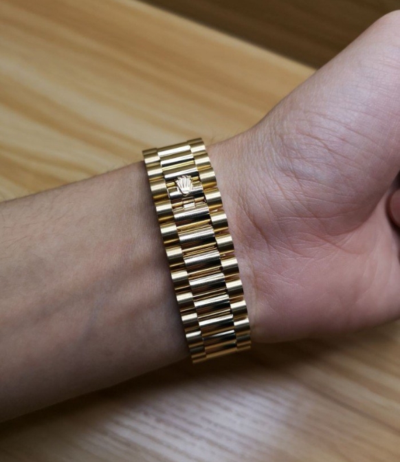 Rolex Day-Date 40 Onyx 10 Baguette Diamond Dial 18K Yellow Gold President Men's Watch 228238