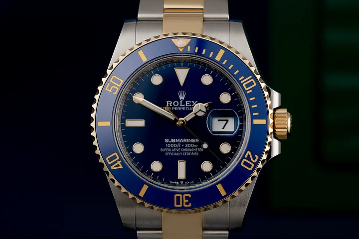 Submariner Date Two Tone Oyster Bracelet Men's Watch 41mm