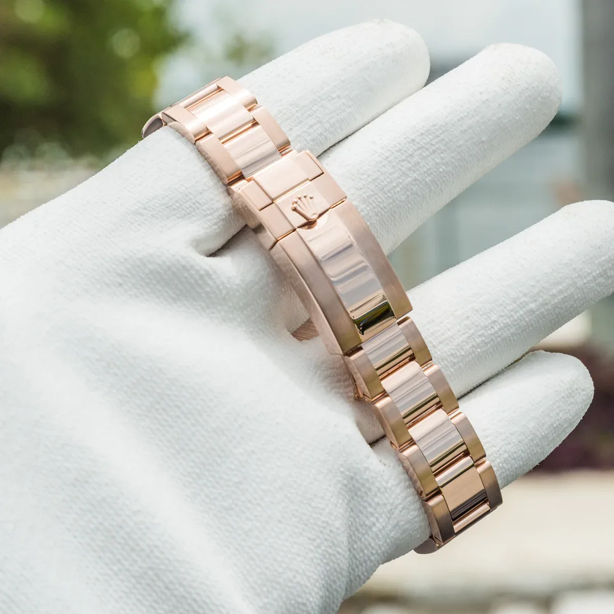 Rolex GMT Master II ‘Rootbeer’ Rose Gold 40mm Automatic Oyster Black Dial Brown and Black Ceramic Bezel Ref. 126715CHNR-0001