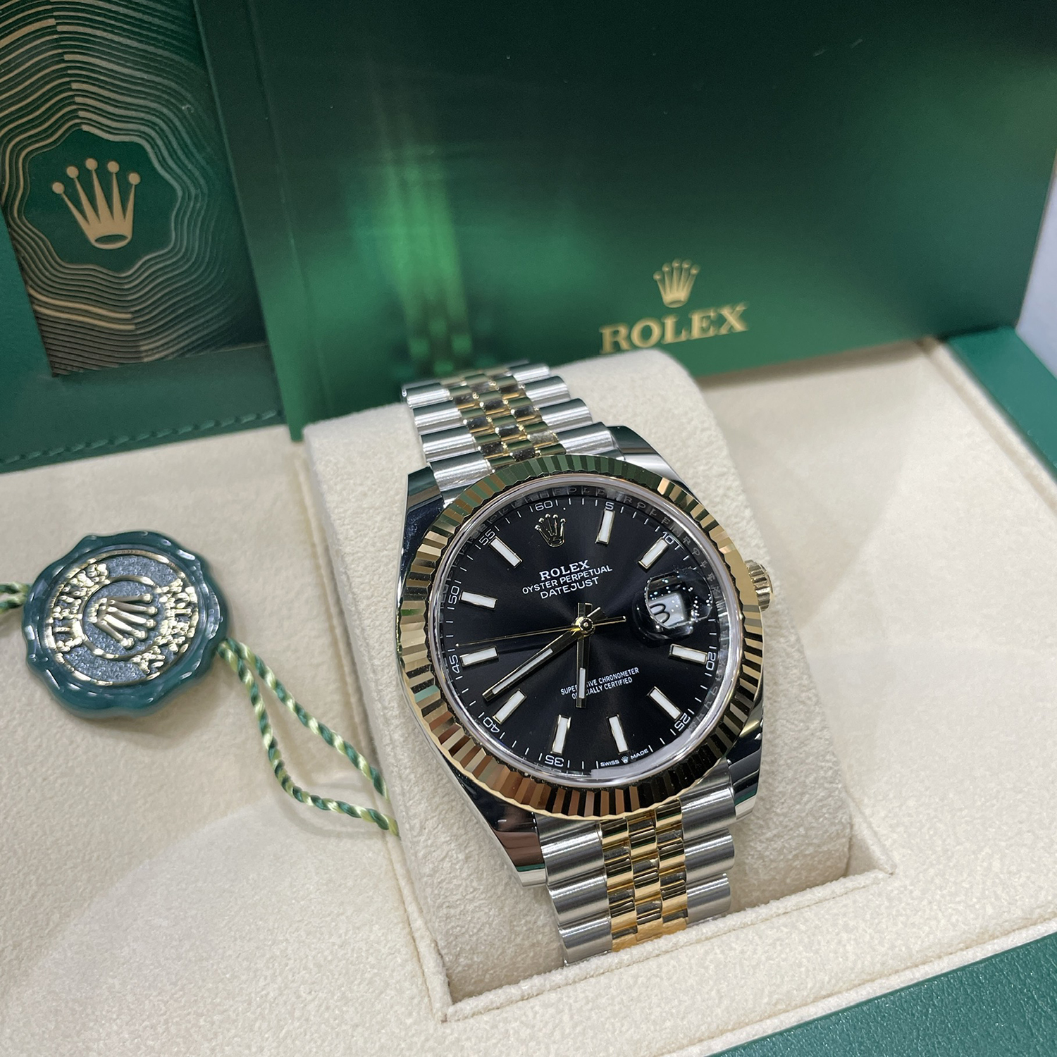 Rolex Datejust 41 Two Tone Oystersteel and yellow gold Black Dial 126333-0014