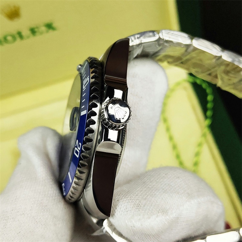 Submariner Date Blue Diamond Mens Watch 41mm