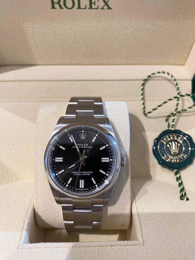 Rolex Oyster Perpetual 36 Black Dial Oyster Bracelet Watch 126000DONNA
