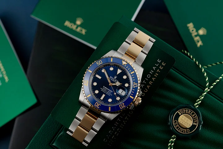 Submariner Date Two Tone Oyster Bracelet Men's Watch 41mm